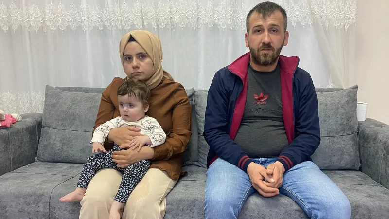 11 aylık SMA hastası İkranur bebek için zaman daralıyor: "Gözümüzün önünde eriyor"