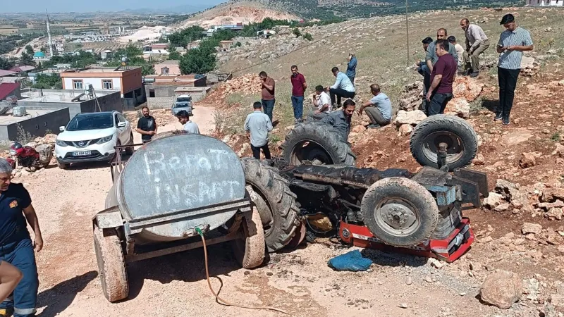 Adıyaman'da devrilen traktörün altında kalan sürücü ağır yaralandı