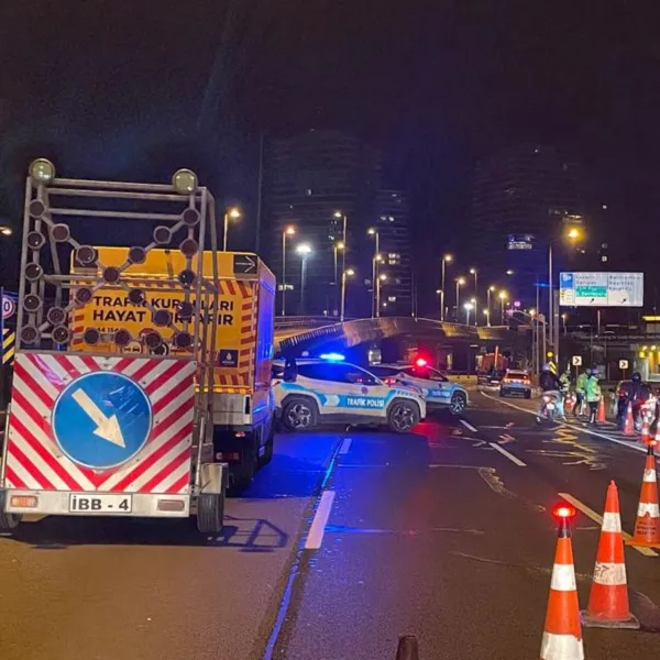 İstanbul'da Hangi Yollar Kapalı? Maraton Kaosu!