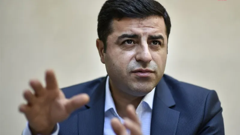 Demirtaş'tan Barış Çağrısı: Silah Değil, Kardeşlik! Şoke Eden Sözler!