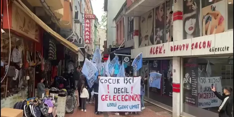 Hopa’da öğrencilerden yürüyüş: Öğrenci olmak direnmektir