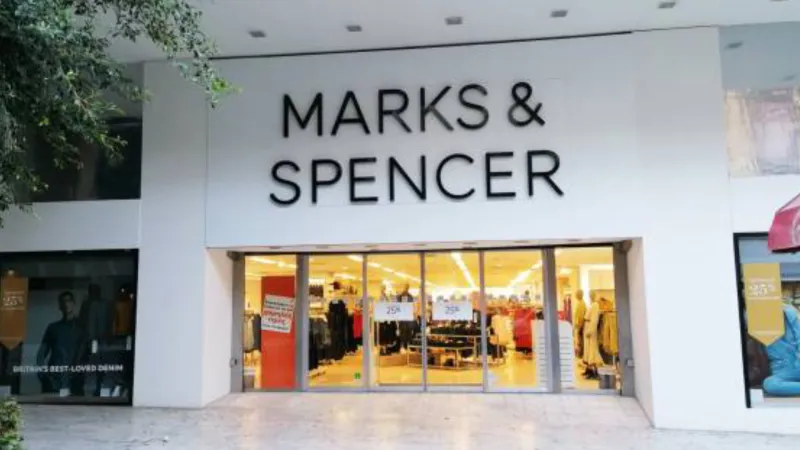 İngiliz Marks & Spencer, siber saldırı nedeniyle kârında 300 milyon sterlin düşüş bekliyor