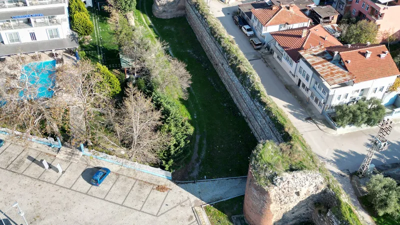 İnternette gündem olan ilan; Papa'nın İznik ziyaretinin ertesi günü satışa çıkarıldı