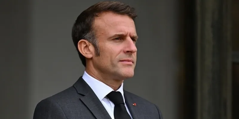 İran ABD üslerini vurdu: Macron'dan çağrı