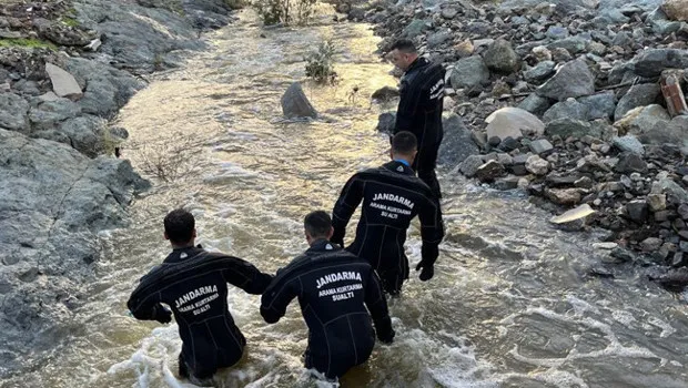 İzmir'de Sel Felaketi: Kayıp Vatandaş İçin Umutlar Yeniden Yeşerdi!