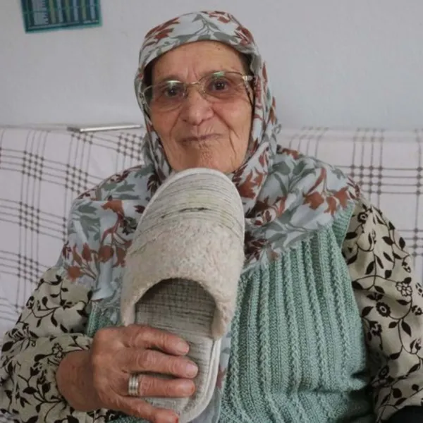 80 yaşındaki nineye 'Anne terliği' hapsi!