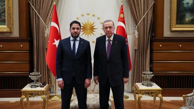 "AKP'nin Avrupa örgütlenmesi" UID'in dergisinde Genel Başkan Kenan Aslan için "büyük lider", eşi için "First Lady" ifadeleri kullanıldı!