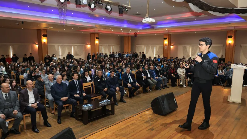 Astronot Tuva Cihangir Atasever: "Gözlerinizdeki merak ve heyecan geleceğe dair en güçlü umudumuzdur"