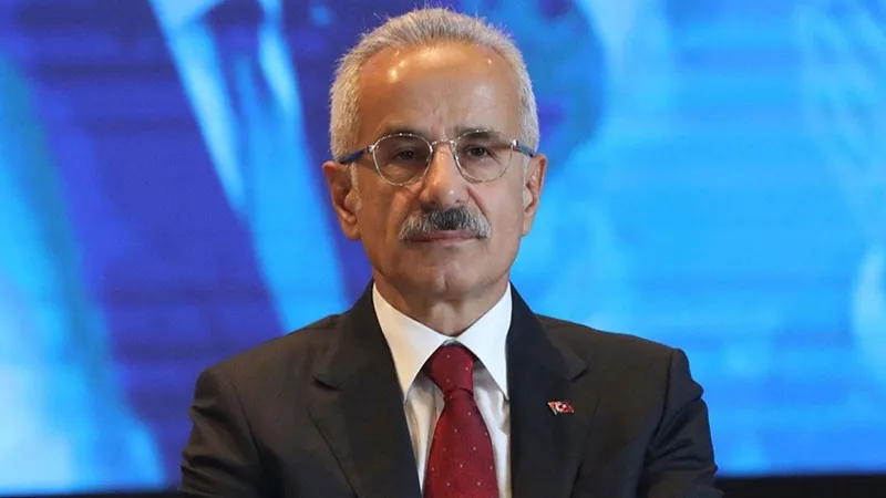 Bakan Uraloğlu'ndan "trafik güvenliği"ne yönelik paylaşım