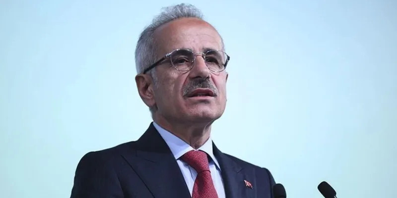 Bakan Uraloğlu'nun "Ekrem ağrısı"