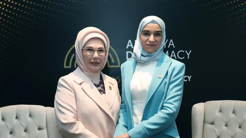 Emine Erdoğan, Suriye Cumhurbaşkanı Şara'nın eşi El Durubi ile görüştü