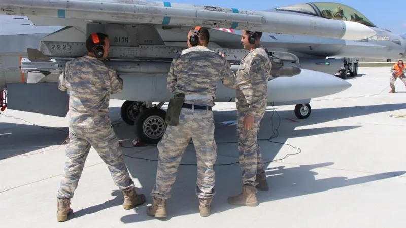 F-16'lar zorlu göreve 15 dakikada hazırlanıyor