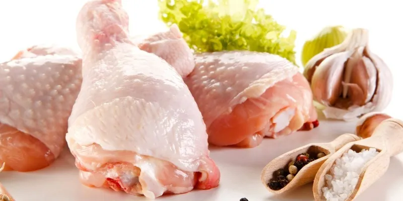 Herkesin tükettiği dev tavuk markasında kriz: Ürünleri toplatılıyor!