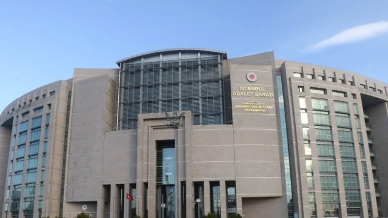 İBB soruşturmasında gözaltına alınan avukatlar serbest bırakıldı