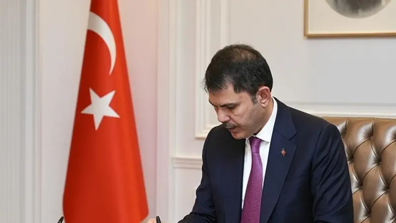 İstanbul'da "Kensel Dönüşüm Zirvesi! Bakan Kurum riskli konut sayısını açıkladı