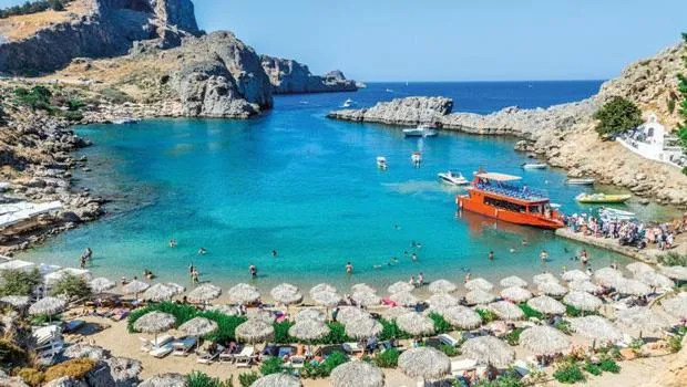 Kapıda vizeye zam: Yunan Adaları 85 Euro’ya çıktı