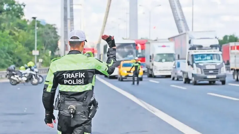 Kurallara uymayan yandı! Kazadan kaçan sürücüye hapis