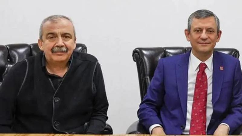 Mehmet Ocaktan: Sırrı Süreyya’yı uğurladığımız bir günde, acı nedir bilmeyen karanlık kardeşliğimize saldırdı