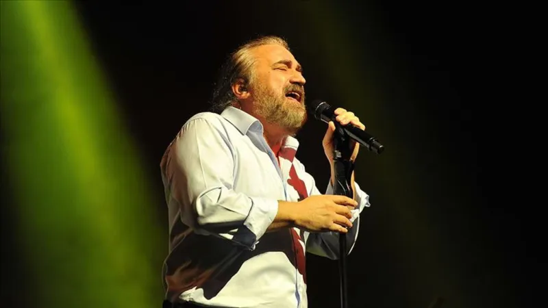 Sanatçı Volkan Konak hayatını kaybetti