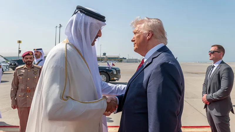 Trump, Katar'ın 42 milyar dolarlık askeri alım yapacağını açıkladı