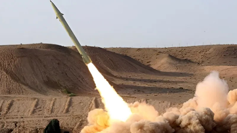 Yemen, İsrail'e balistik füze saldırısı!